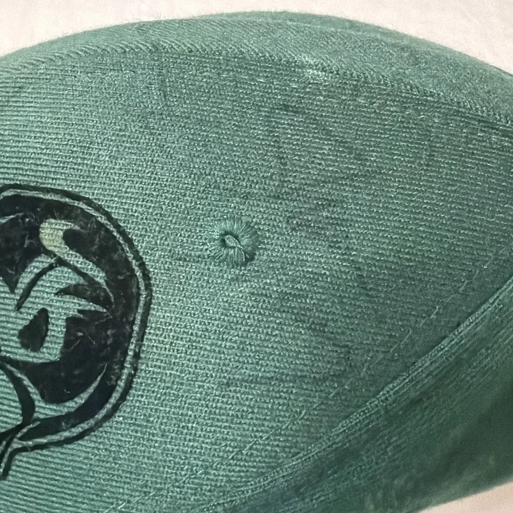 Hyperlite Wakeboarding Hat (fitted Flexfit S/M Random Autographs From Pro's??‎